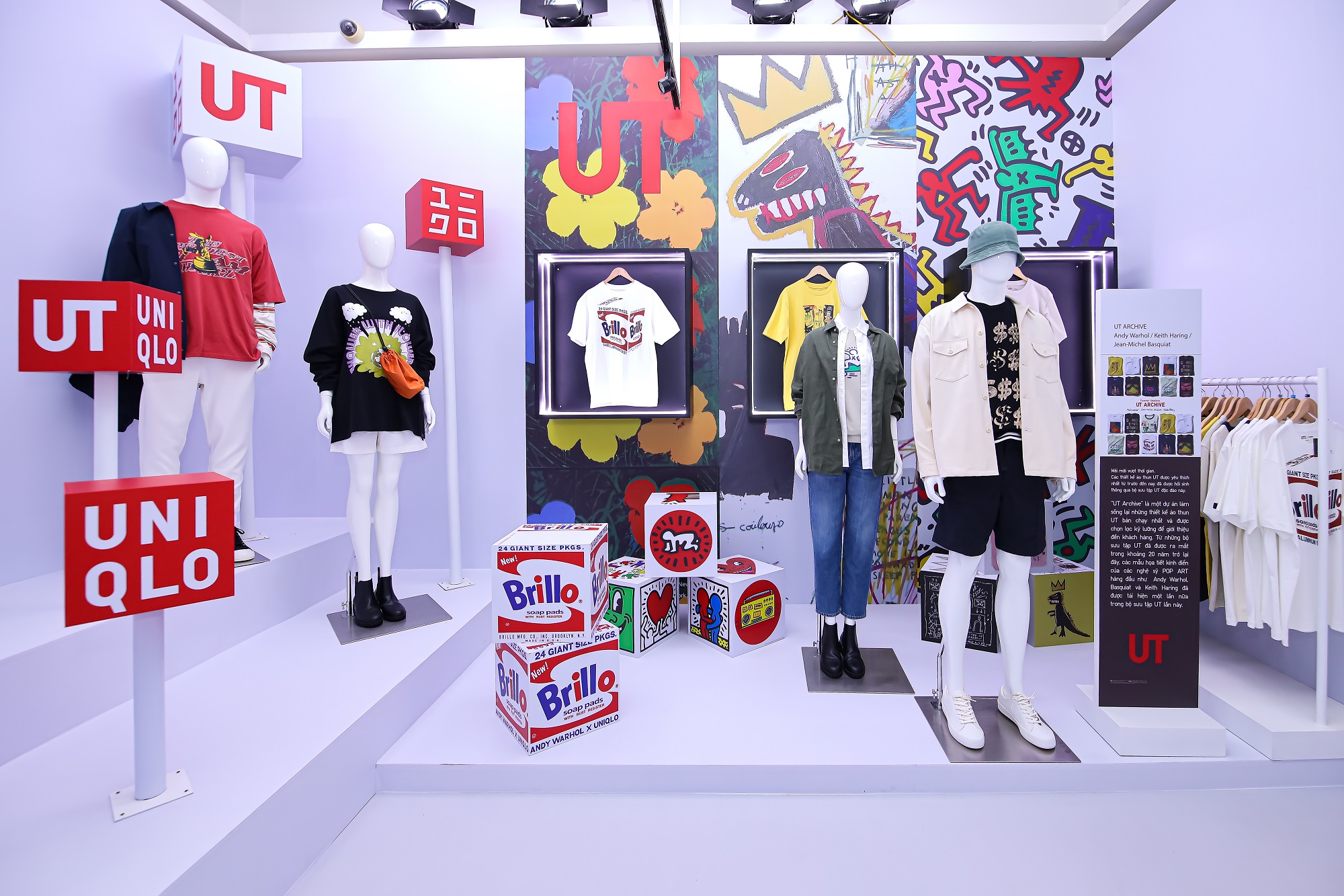BTS kết hợp với Uniqlo ra mắt BST áo thun nhí nhảnh  Harpers Bazaar